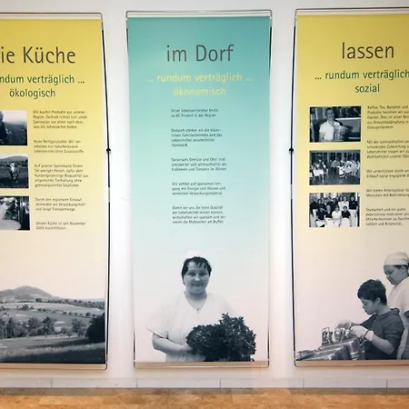 Evangelische Tagungsstaette מלון