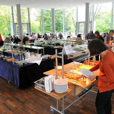 Evangelische Tagungsstaette באד בול