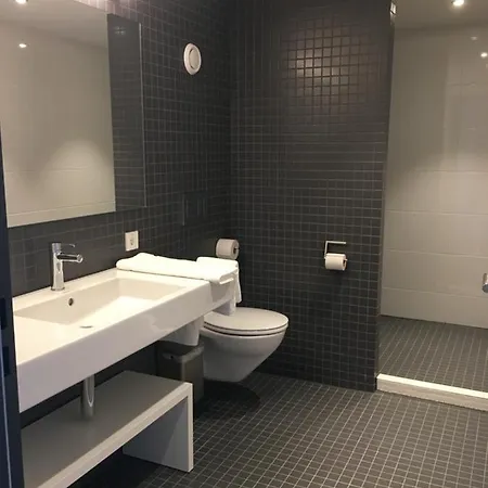 Evangelische Tagungsstaette 3* באד בול