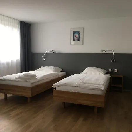 מלון Evangelische Tagungsstaette באד בול