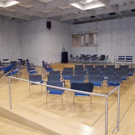 מלון Evangelische Tagungsstaette באד בול