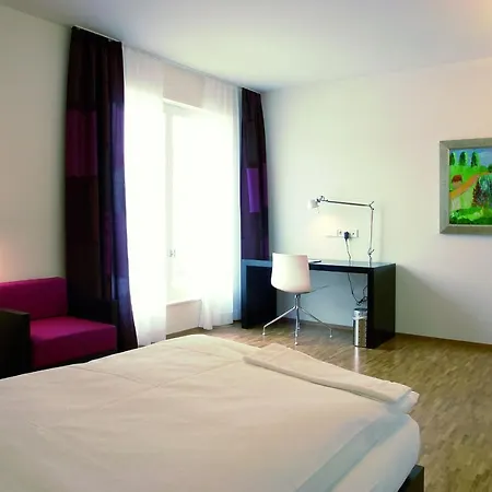 מלון Evangelische Tagungsstaette 3*